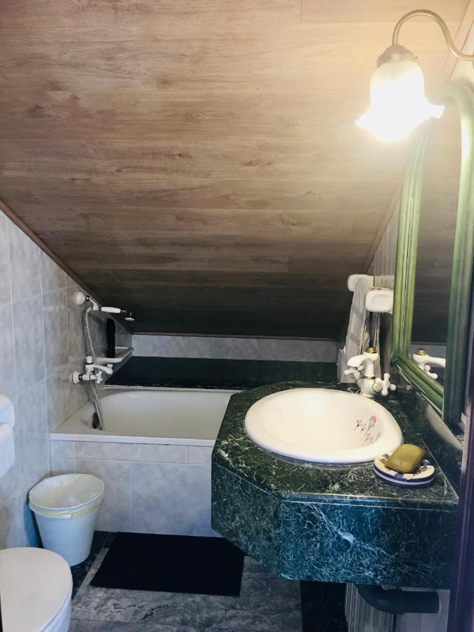 Appartamento Casa De Aurora Rubí Esterno foto