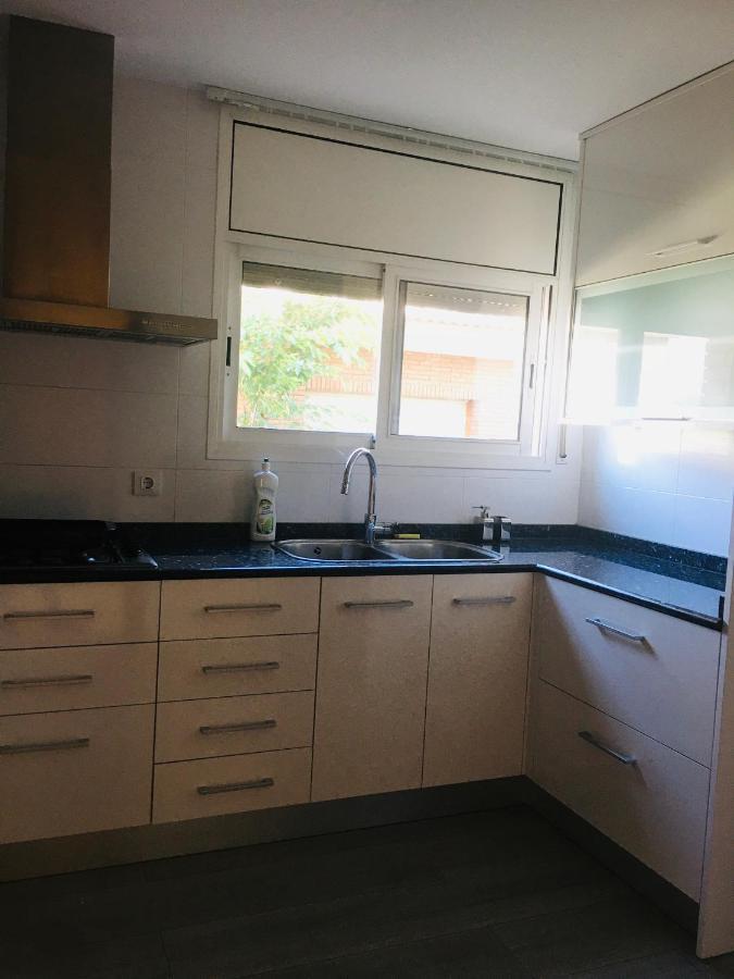 Appartamento Casa De Aurora Rubí Esterno foto