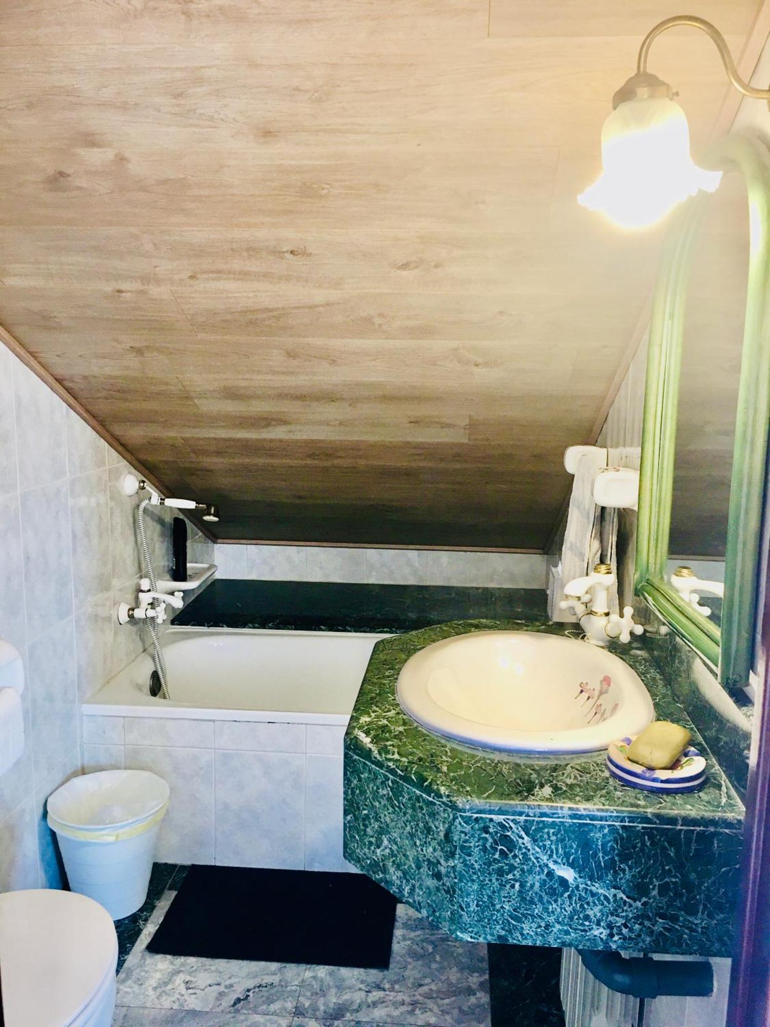 Appartamento Casa De Aurora Rubí Esterno foto